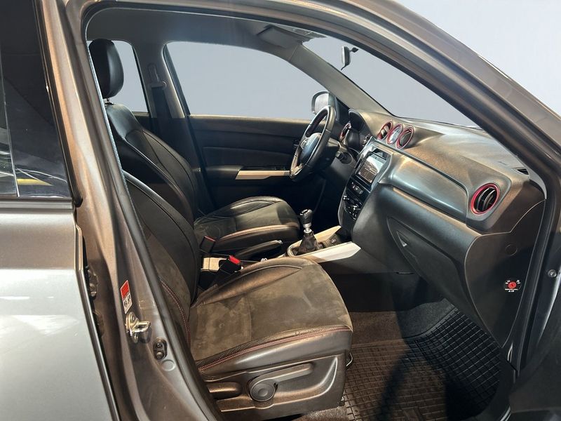 Suzuki Vitara bild 10