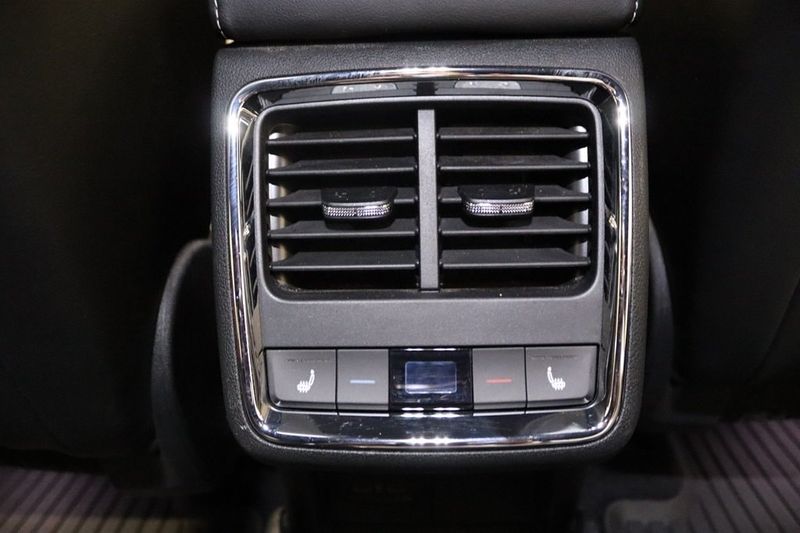 Skoda Enyaq bild 19