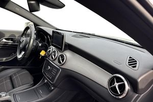 Mercedes CLA220 bild 8