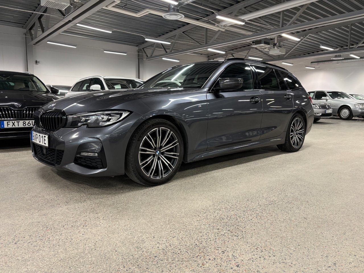 BMW 320