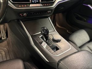 BMW 320 bild 8