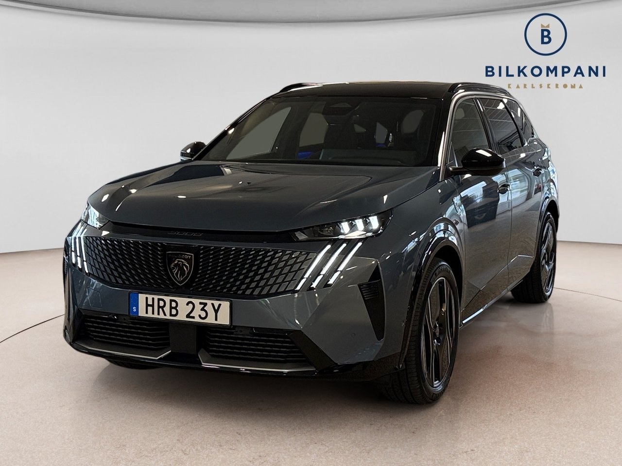Peugeot e-5008