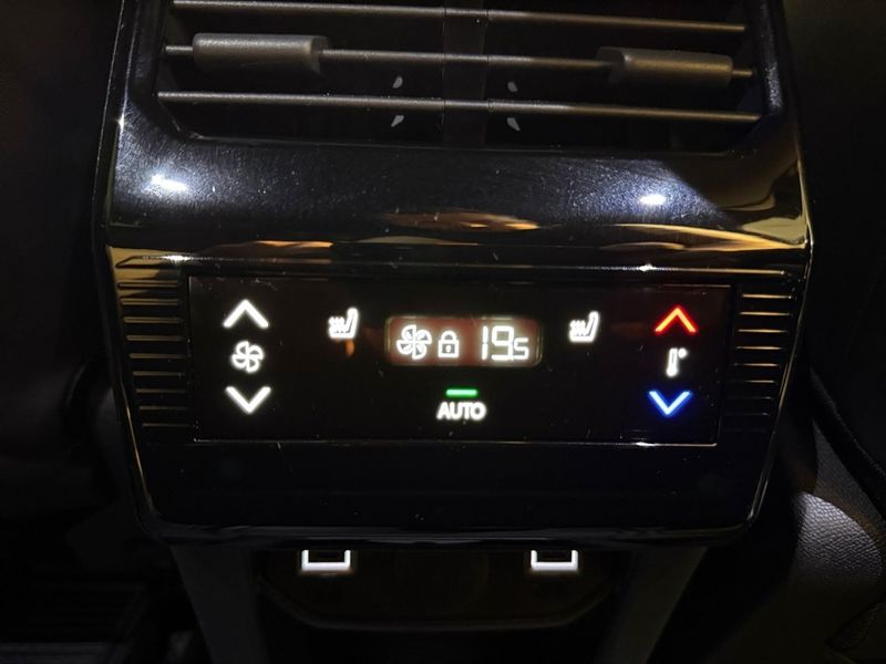 Peugeot e-5008 bild 16