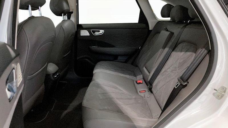 MG S6 EV bild 5