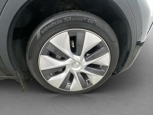 Tesla Model Y bild 31