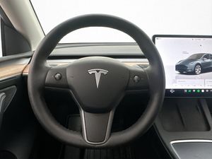 Tesla Model Y bild 13