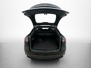 Tesla Model Y bild 24