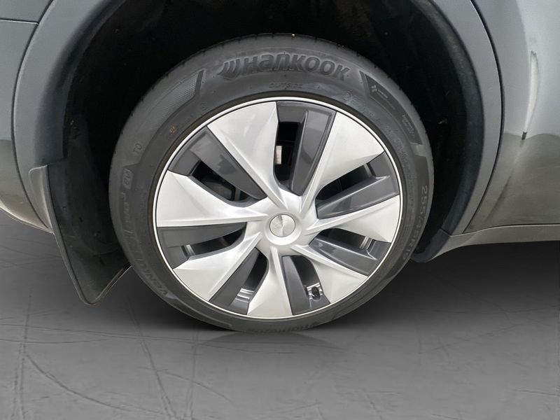 Tesla Model Y bild 30