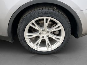 Tesla Model Y bild 31
