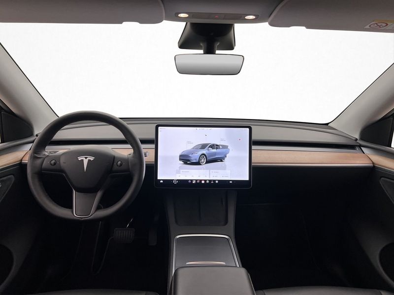 Tesla Model Y bild 15