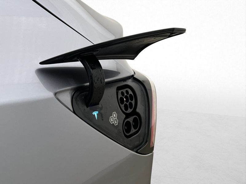 Tesla Model Y bild 10