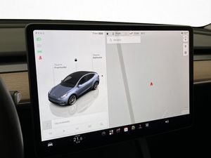 Tesla Model Y bild 26