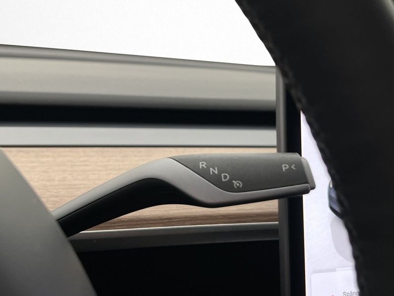 Tesla Model Y bild 34