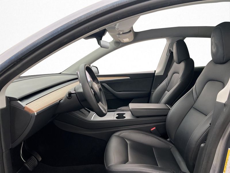 Tesla Model Y bild 14