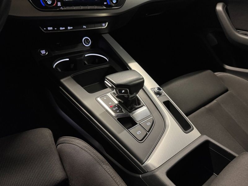 Audi A4 bild 10