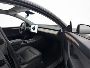 Tesla Model Y bild 30