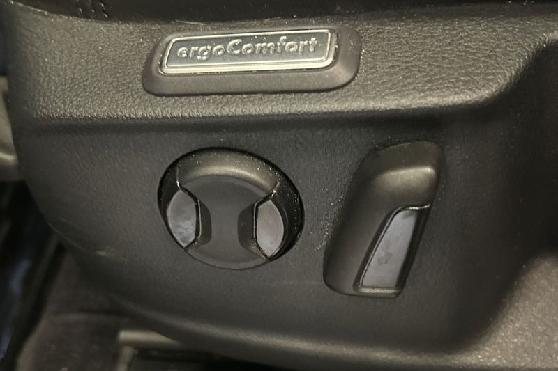 Volkswagen Passat bild 24