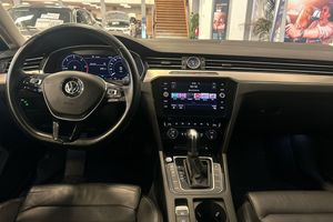 Volkswagen Passat bild 13