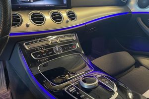 Mercedes E200 bild 17