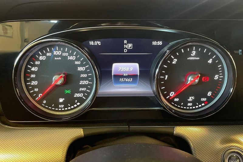 Mercedes E200 bild 13