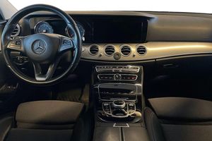 Mercedes E200 bild 11