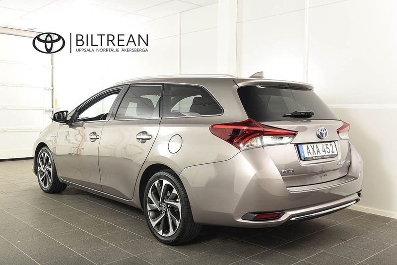 Toyota Auris bild 2