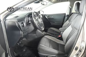 Toyota Auris bild 6
