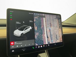 Tesla Model 3 bild 18