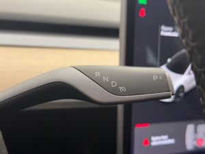 Tesla Model 3 bild 27