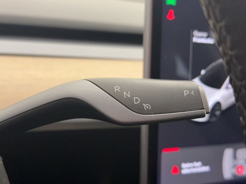 Tesla Model 3 bild 27