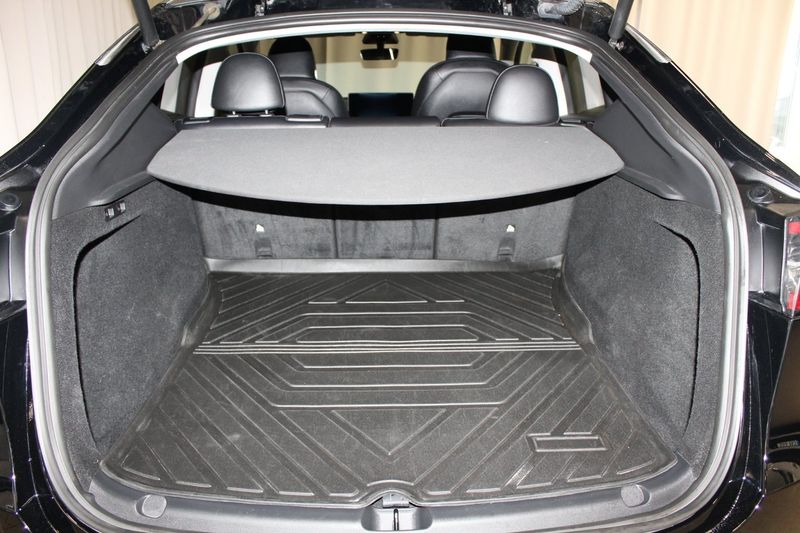 Tesla Model Y bild 22