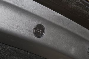 Tesla Model Y bild 23