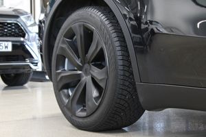 Tesla Model Y bild 8