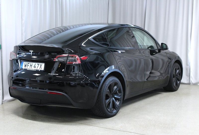 Tesla Model Y bild 2
