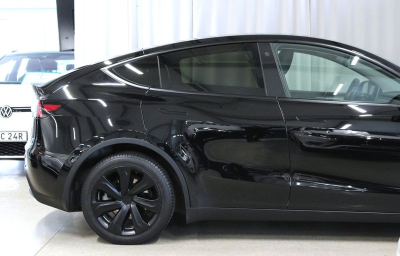 Tesla Model Y bild 4