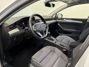 Volkswagen Passat bild 4