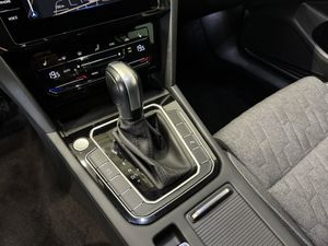 Volkswagen Passat bild 7