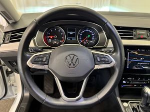 Volkswagen Passat bild 6