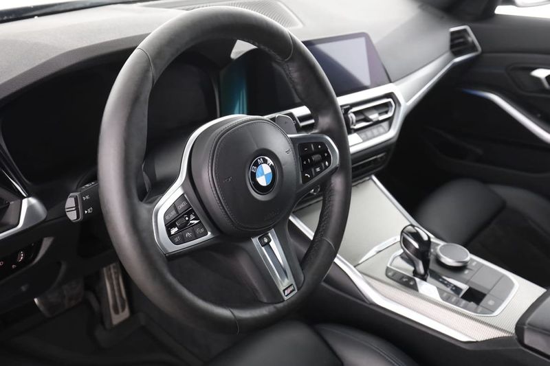 BMW 330 bild 12