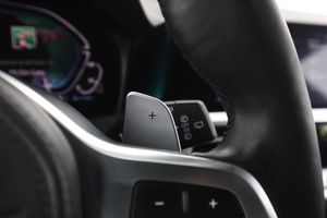 BMW 330 bild 35