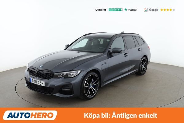 BMW 330 e Touring M Sport / CarPlay, Dragkrok, Rattvärme - 2021