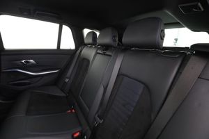 BMW 330 bild 15