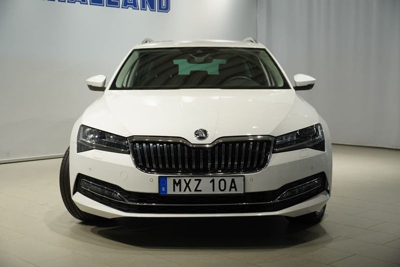 Skoda Superb bild 2