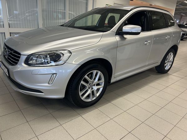 Volvo XC60 D4 AWD Classic Momentum - 2017