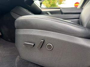 Tesla Model Y bild 15