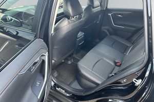 Toyota RAV4 bild 8