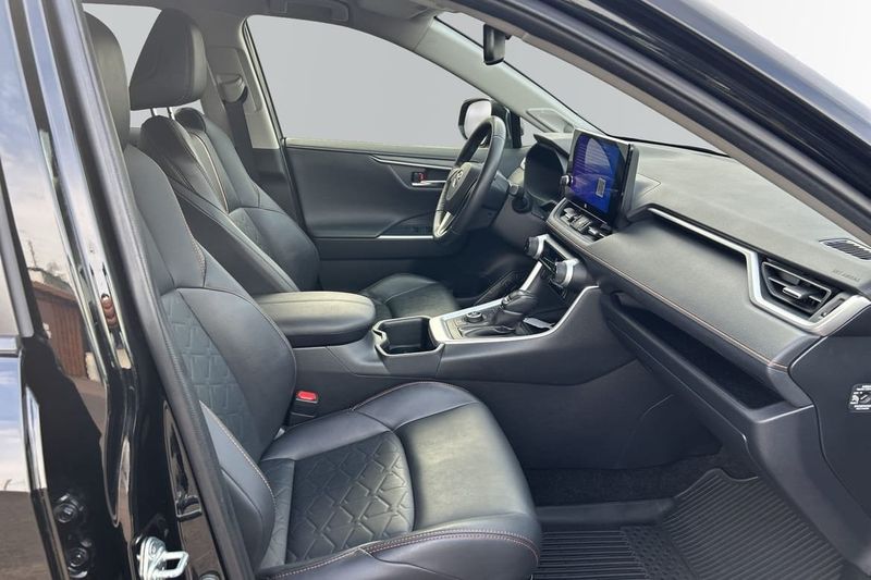 Toyota RAV4 bild 7