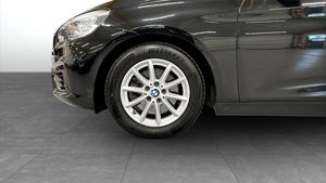 BMW 218 bild 9