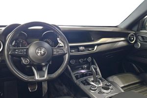 Alfa Romeo Stelvio bild 10