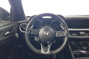 Alfa Romeo Stelvio bild 6